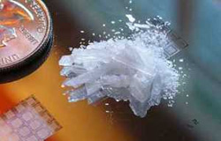 مصرف کنندگان ماده مخدر شیشه چه علایمی دارند؟